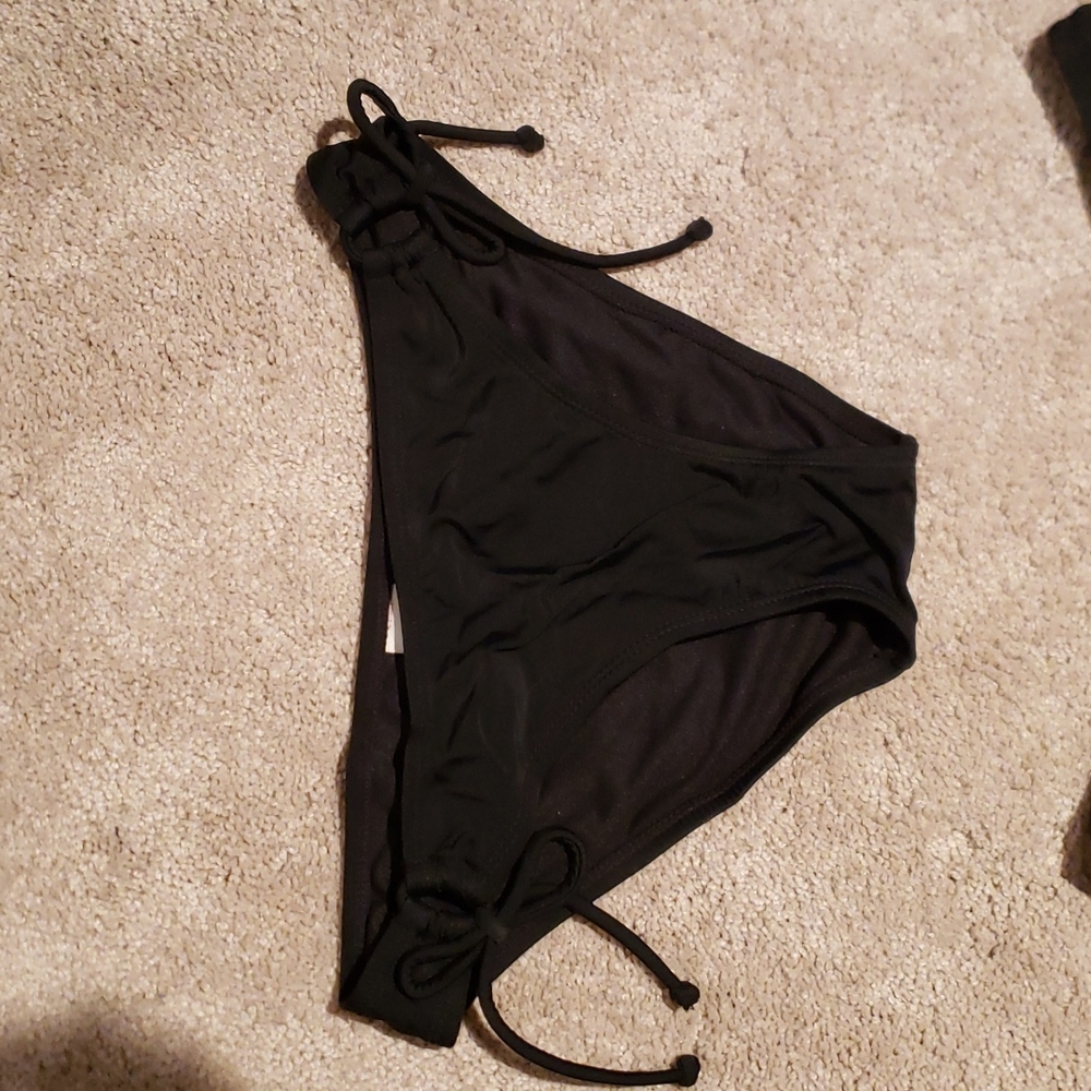 Black bikini bottom with adjustable sides Small Never worn